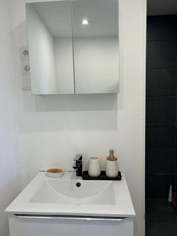 Grand T2 Bis Avec Terrasse Et Vue Apartamento Portel-des-Corbieres Exterior foto